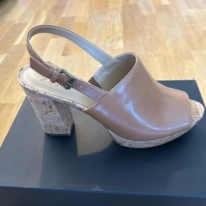Naturalizer Tan Kaisley Dress Sandals, Elegant Comfort, Size 8, Never Worn!